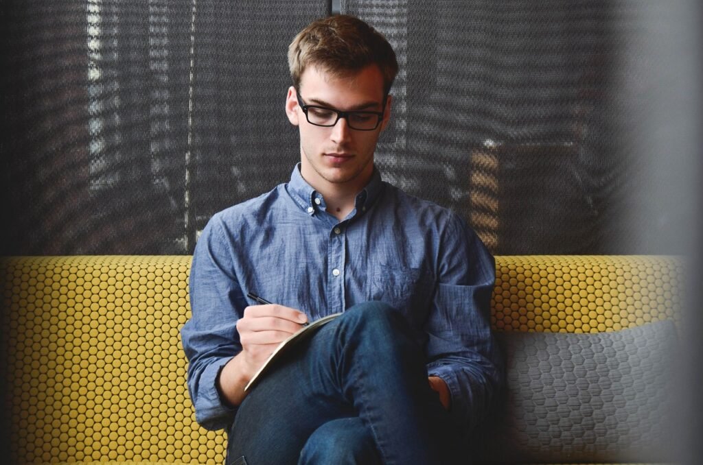 Earn Money from Home: Top Websites for Typing Side Hustles